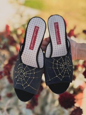 Black Spiderweb Harlow Kitten Heels NIB B.A.I.T. Footwear